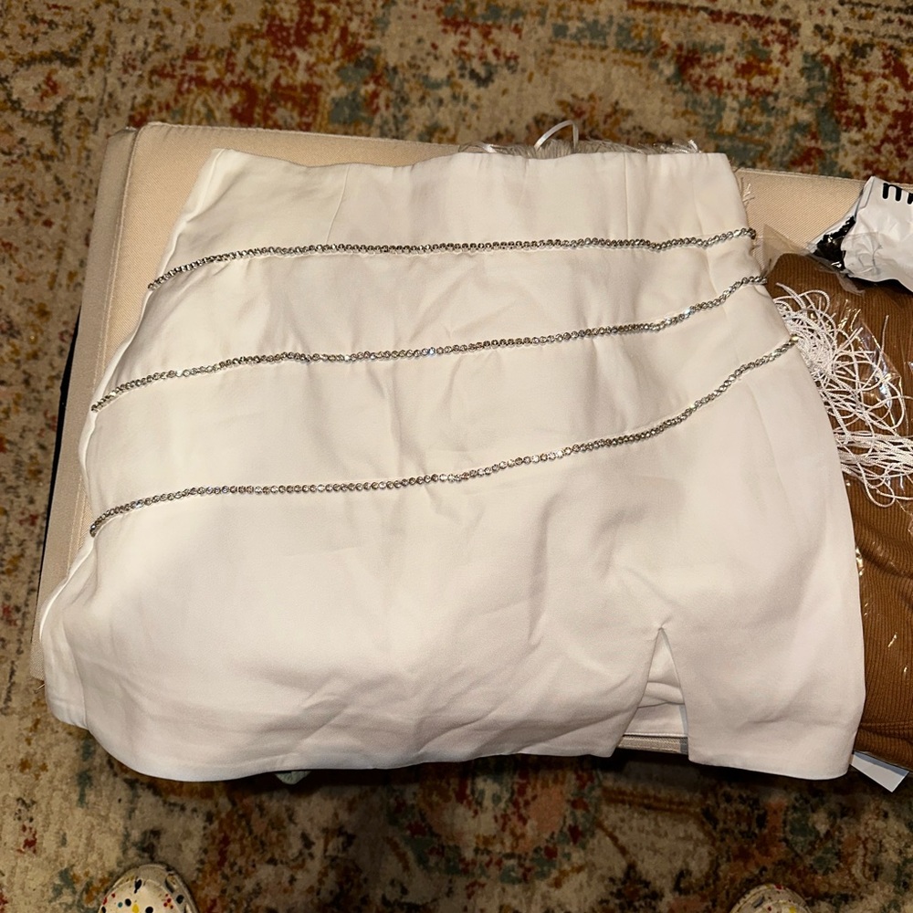 Brand new white skirt!!